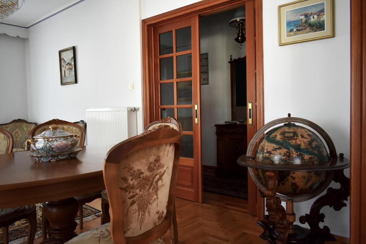 Κεντρικό Και Ευρύχωρο Οροφοδιαμέρισμα Kastoria Exterior photo